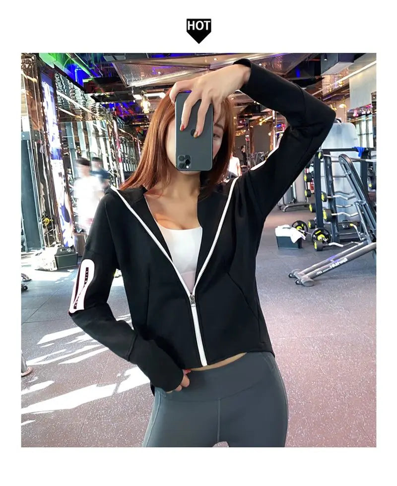 Women Sports Jacket Quick-Drying Breathable Long-Sleeved Hooded Zipper Pockets Slimming Fashionable Cool Yoga Wear Fitness Top